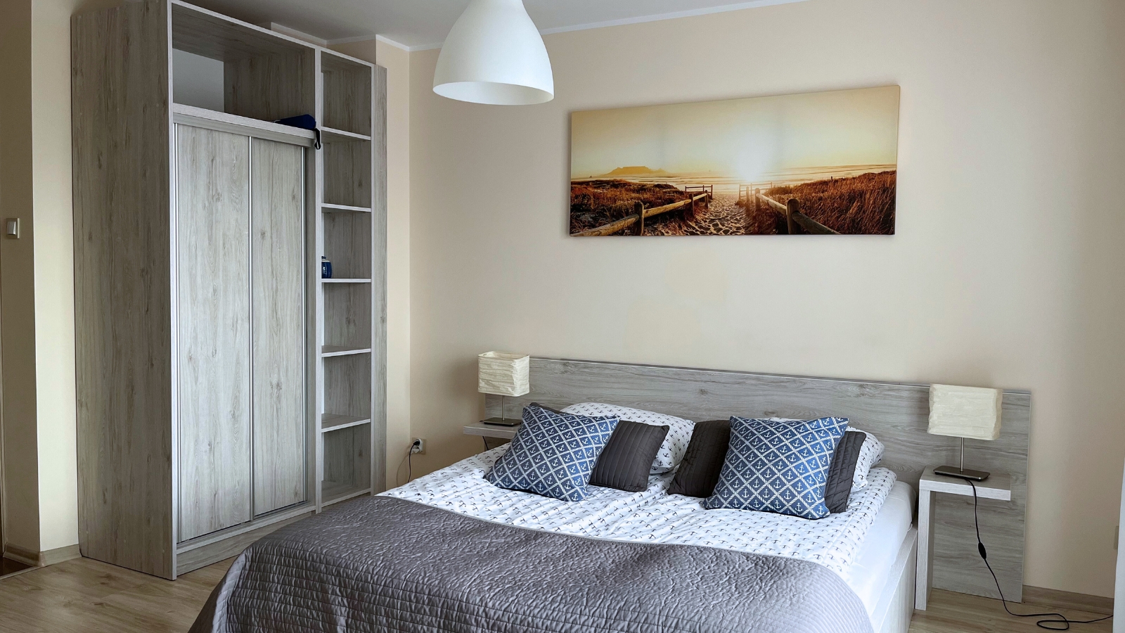 Apartament z balkonem - sypialnia